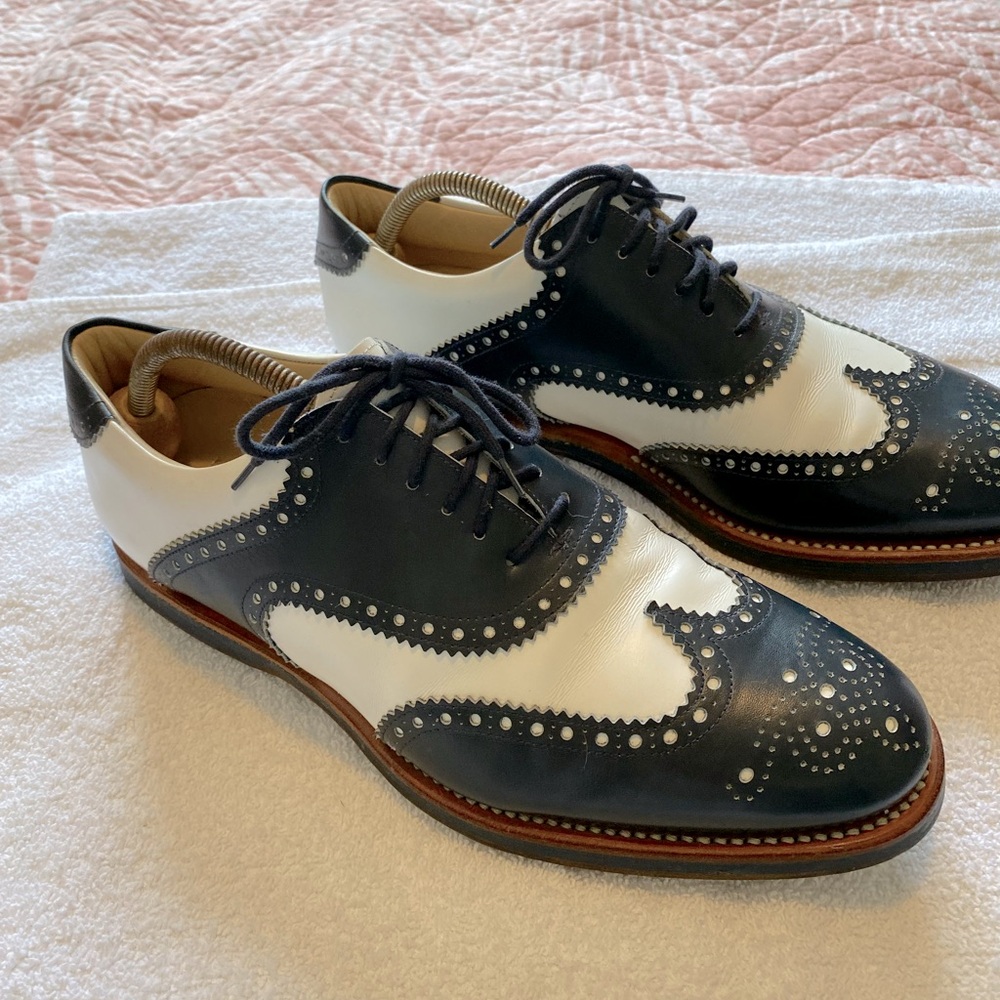 Brooks Brothers golf shoes. Made in Italy. Size 10, White and Navy